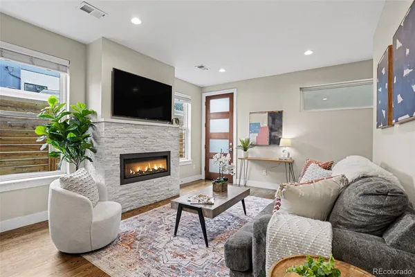 $950,000 | 527 Josephine Street, Denver, CO 80206