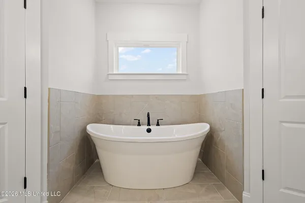 $413,900 | 7712 John Elliott Lane, Hernando, MS 38632