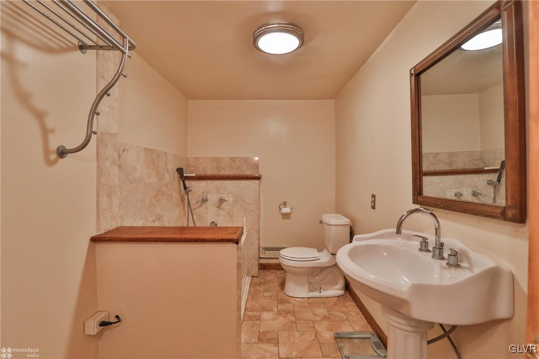 3117 Woodlea Road Orefield, PA 18069 - Photo 14 of 30 Gallery Image 14