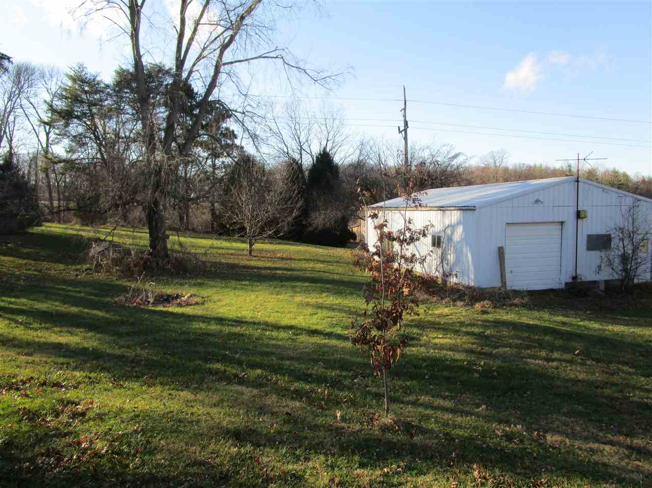3075 North Prow Road Bloomington, IN 47404 - Photo 6 of 36