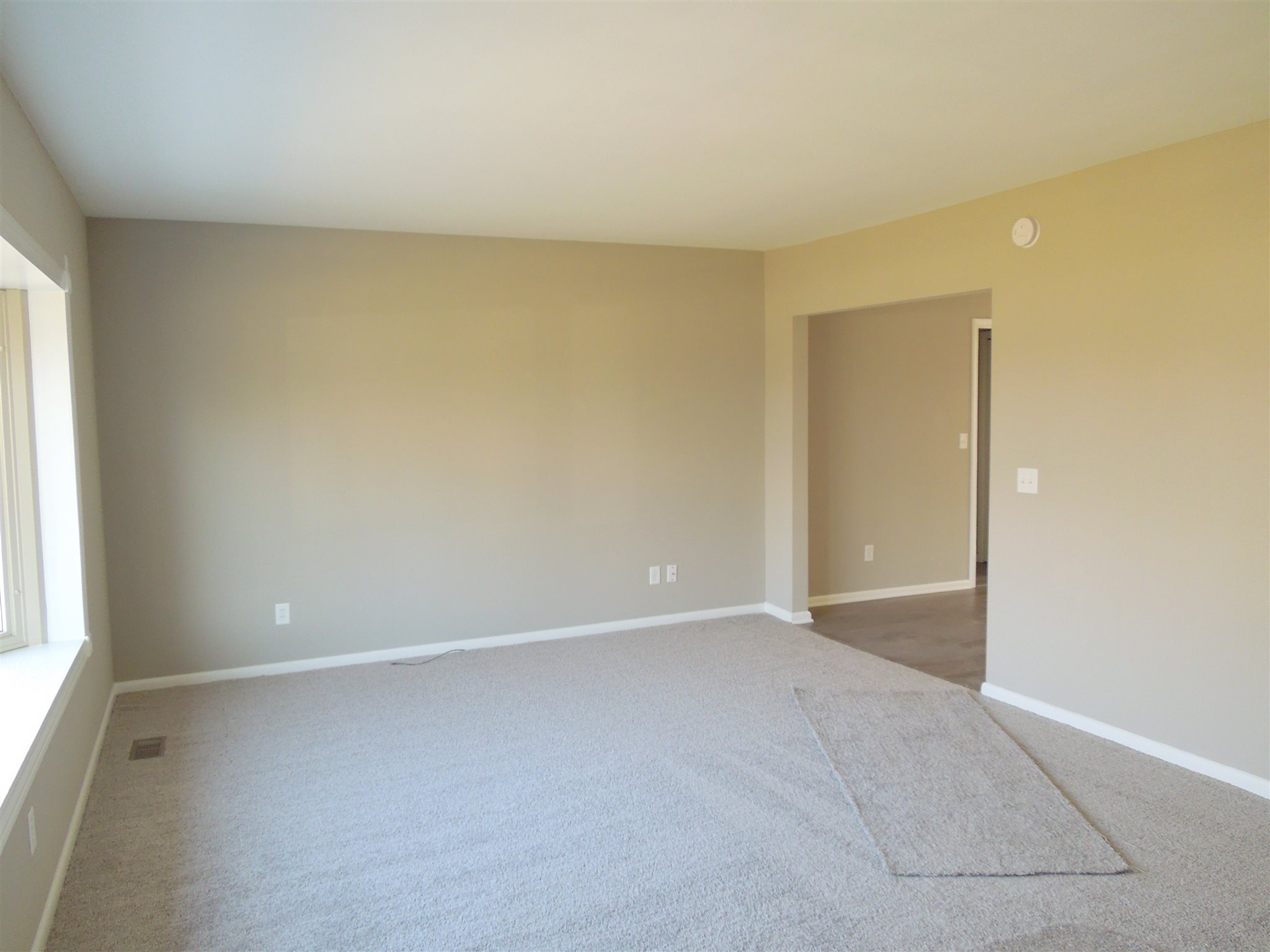 6107 West Hills Road Fort Wayne, IN 46804 - Photo 9 of 22 Gallery Image 9