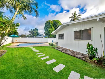 $1,499,000 | 545 Ka Awakea Place, Kailua, HI 96734