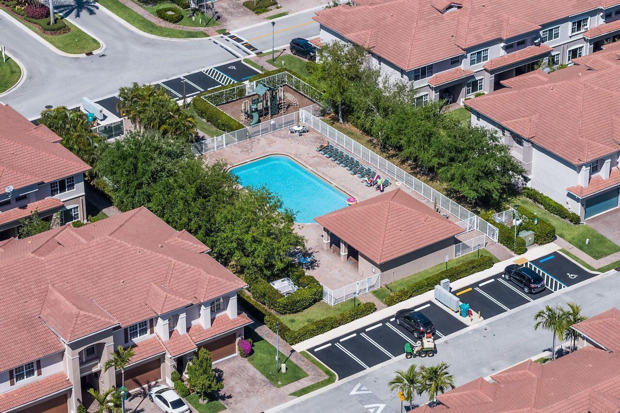 65 Lancaster Road Boynton Beach, FL 33426 - Photo 36 of 37 pool 2