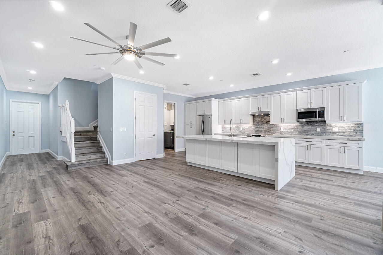 65 Lancaster Road Boynton Beach, FL 33426 - Photo 7 of 37 007-65LancasterRd-BoyntonBeach-FL-small