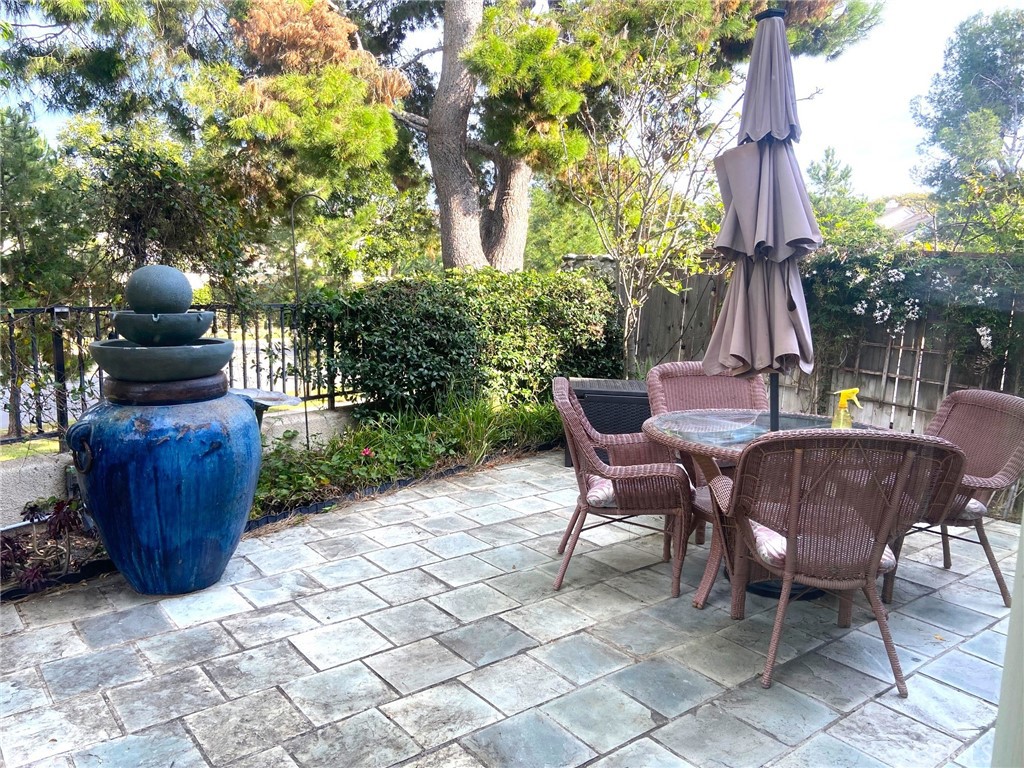 14 Rainbow Irvine, CA 92614 - Photo 11 of 20 Spacious patio