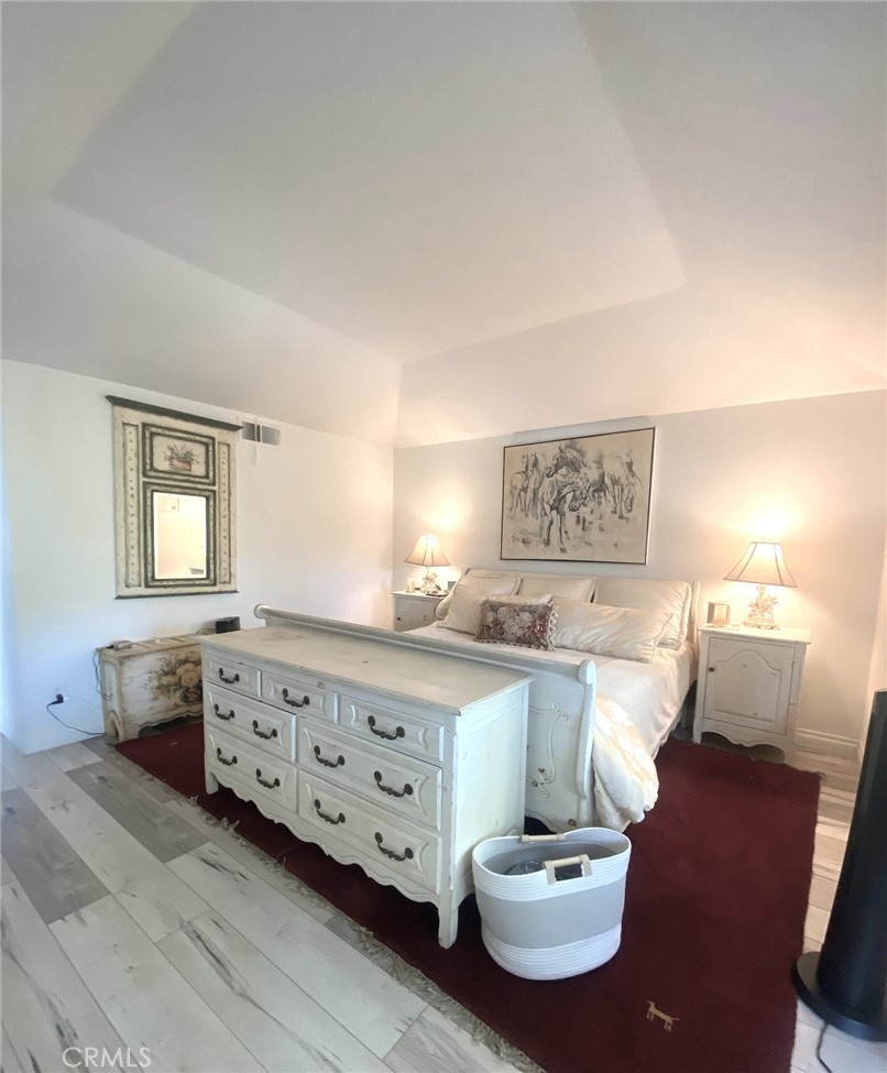 14 Rainbow Irvine, CA 92614 - Photo 13 of 20 Very nice-sized Master Bedroom with higher ceilings