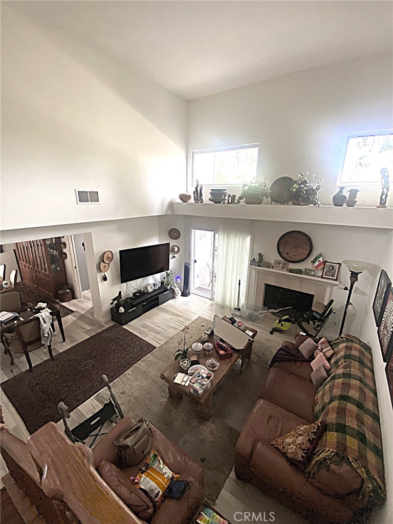14 Rainbow Irvine, CA 92614 - Photo 3 of 20 Spacious Living Room with Vaulted Ceiling