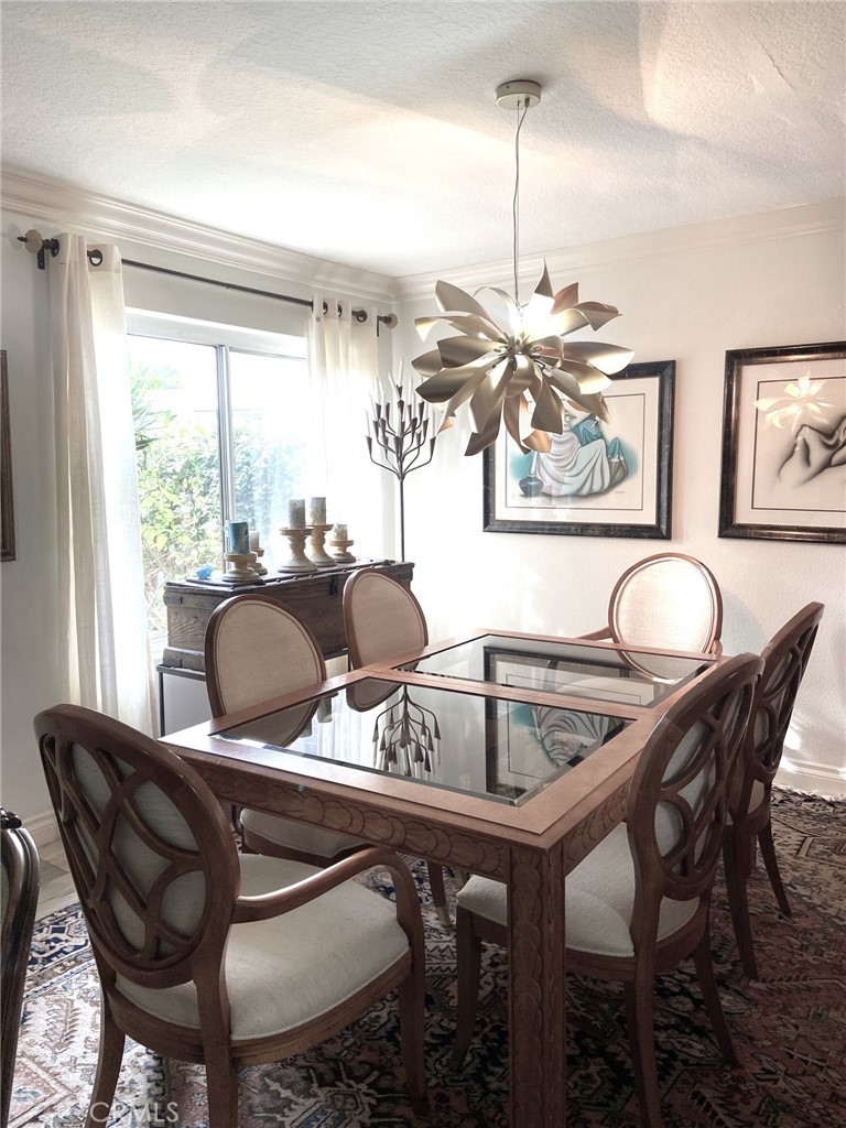 14 Rainbow Irvine, CA 92614 - Photo 9 of 20 Lots of natural light