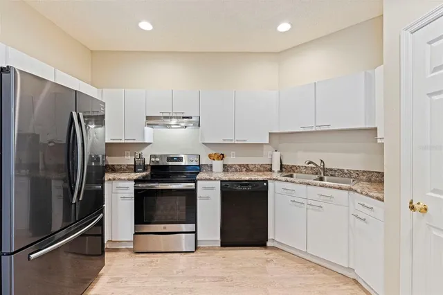 $325,000 | 1050 Starkey Road, Unit 602, Largo, FL 33771