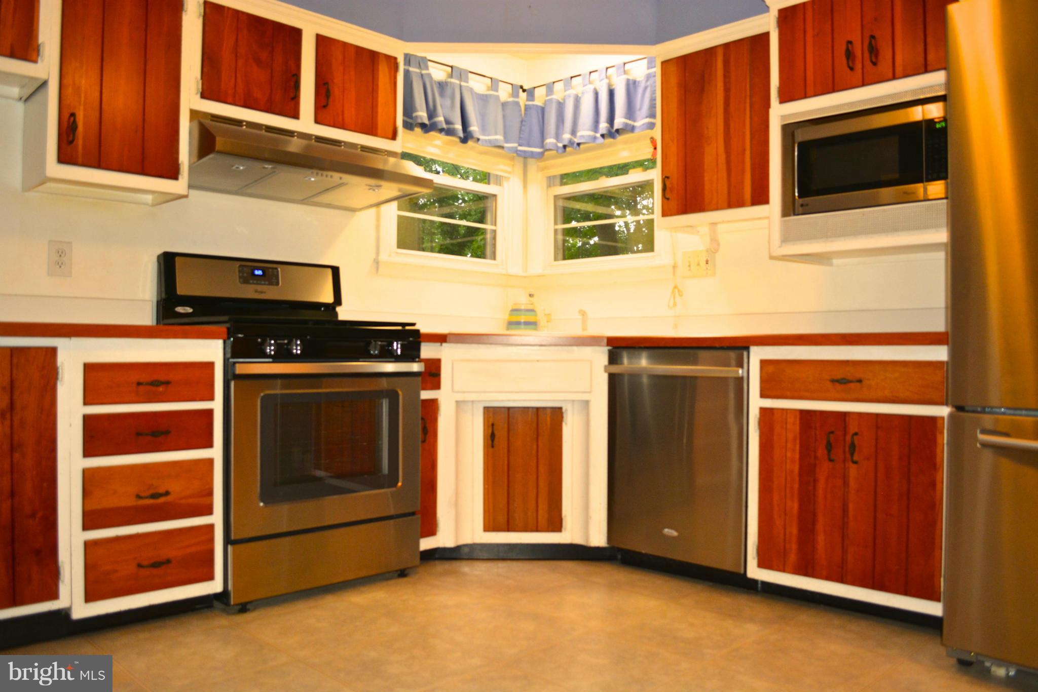 220 Purlington Road Lutherville-Timonium, MD 21093 - Photo 11 of 29 Kitchen