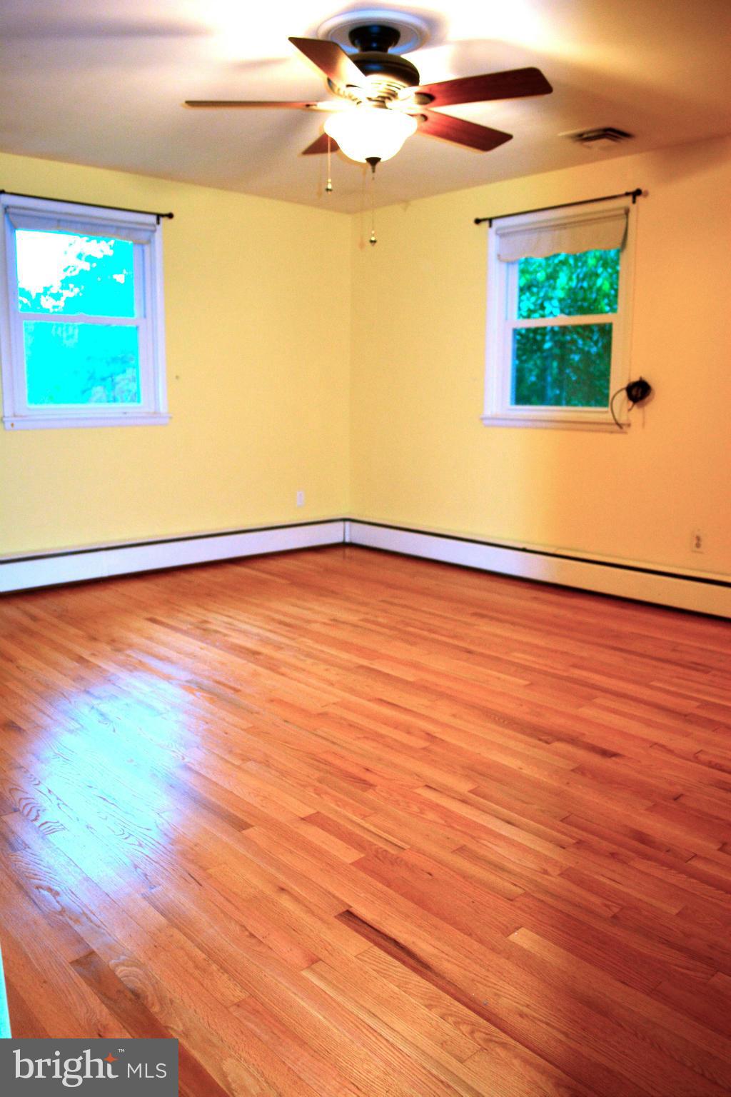 220 Purlington Road Lutherville-Timonium, MD 21093 - Photo 15 of 29 Bedroom (Master)