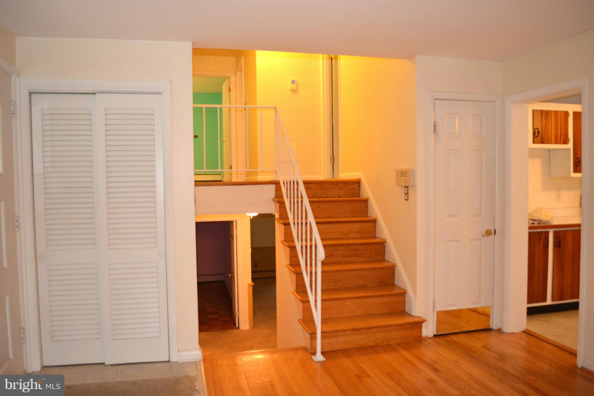 220 Purlington Road Lutherville-Timonium, MD 21093 - Photo 7 of 29 Interior (General)