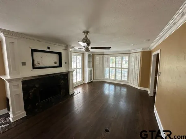 $1,800 | 2002 South Robertson Avenue, Tyler, TX 75701