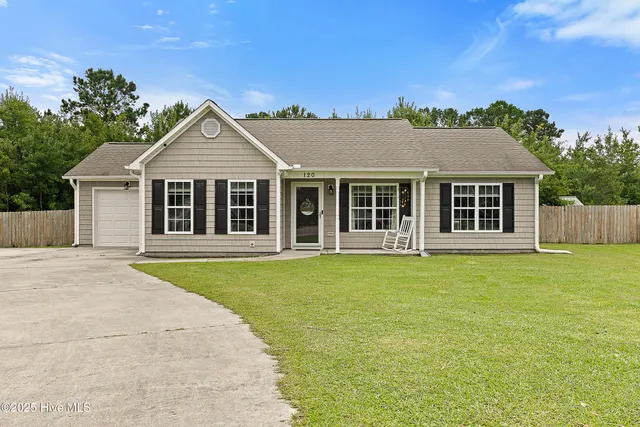 $249,900 | 120 Blossom Court, Maple Hill, NC 28454