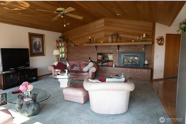 $1,900,000 | 4280 H Street Road, Blaine, WA 98230