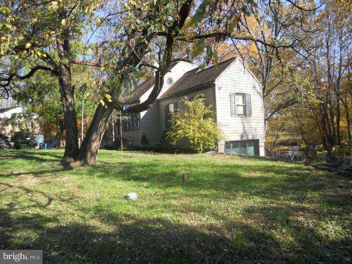 43 Langhorne Road Chalfont, PA 18914 - Photo 3 of 13 Gallery Image 3
