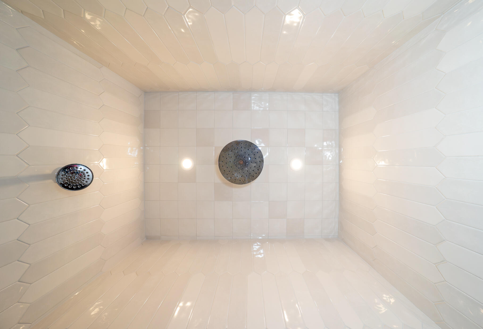 3301 County Road 7560 Lubbock, TX 79423 - Photo 20 of 40 a bathroom with a shower