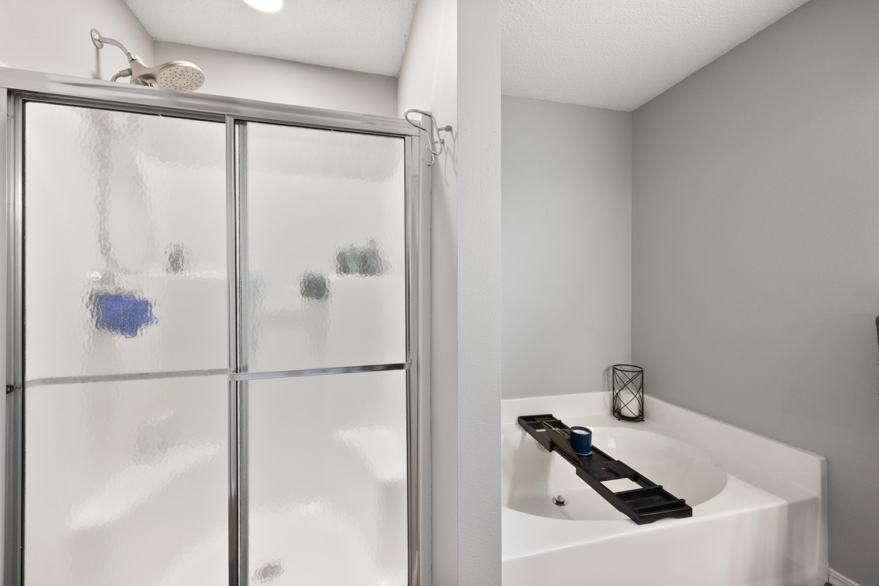 143 Sandstone Trail Crestview, FL 32539 - Photo 24 of 40 a bathroom with a sink and mirror