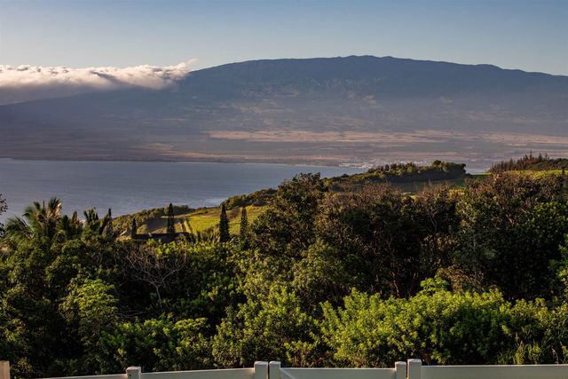 $2,900,000 | 21 Hulumanu Place, Wailuku, HI 96793