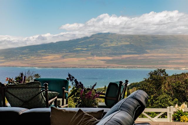 $2,900,000 | 21 Hulumanu Place, Wailuku, HI 96793