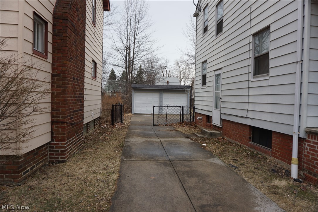3739 Lowell Road Cleveland Heights, OH 44121 - Photo 30 of 33