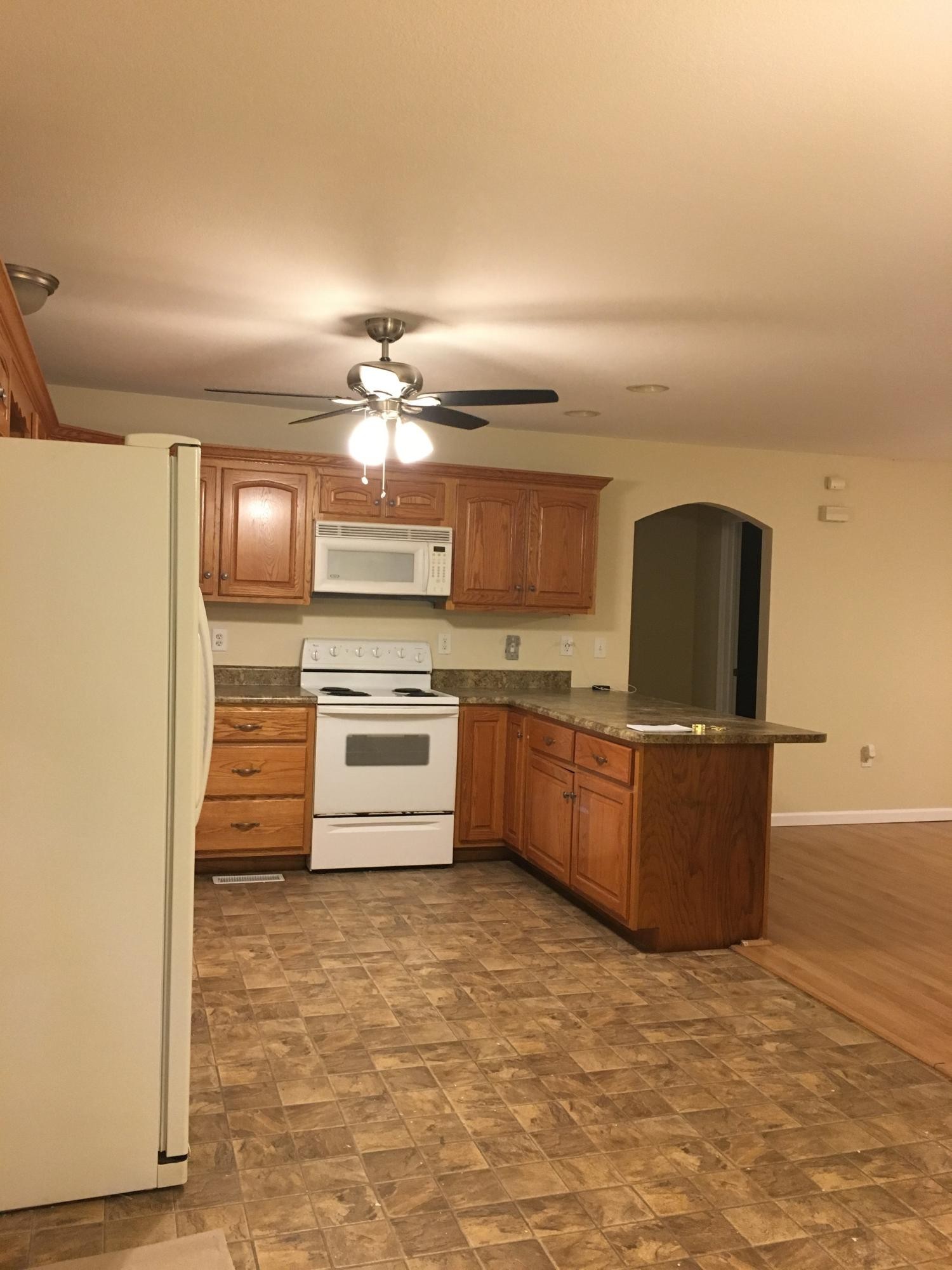 200 Lake Drive Loudon, TN 37774 - Photo 5 of 12 Gallery Image 5