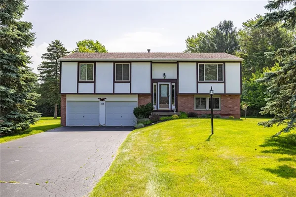 $249,900 | 117 Stockton Lane, Penfield, NY 14625