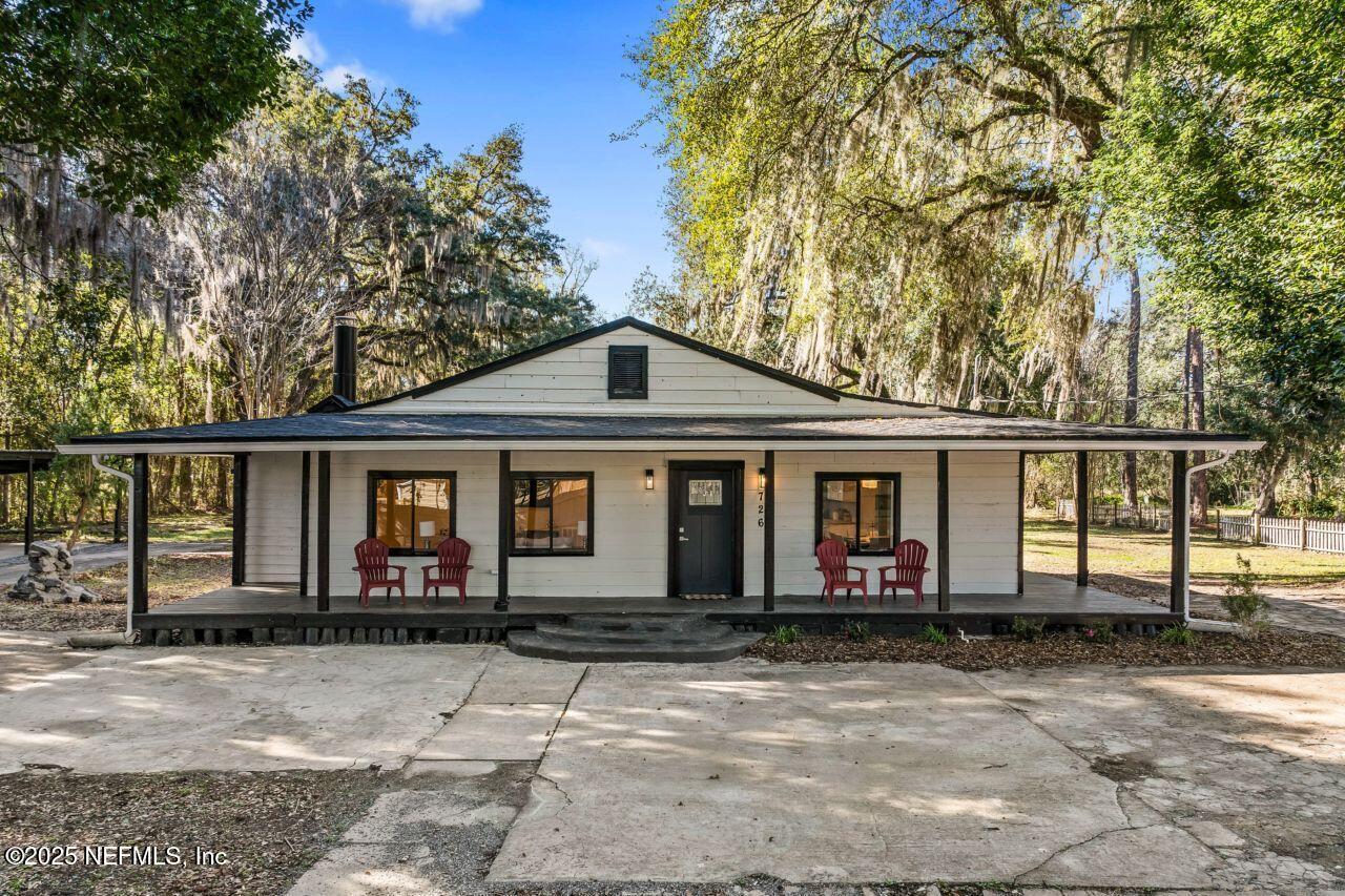 726 Hibernia Road Fleming Island, FL 32003 - Photo 1 of 37 front view of a house