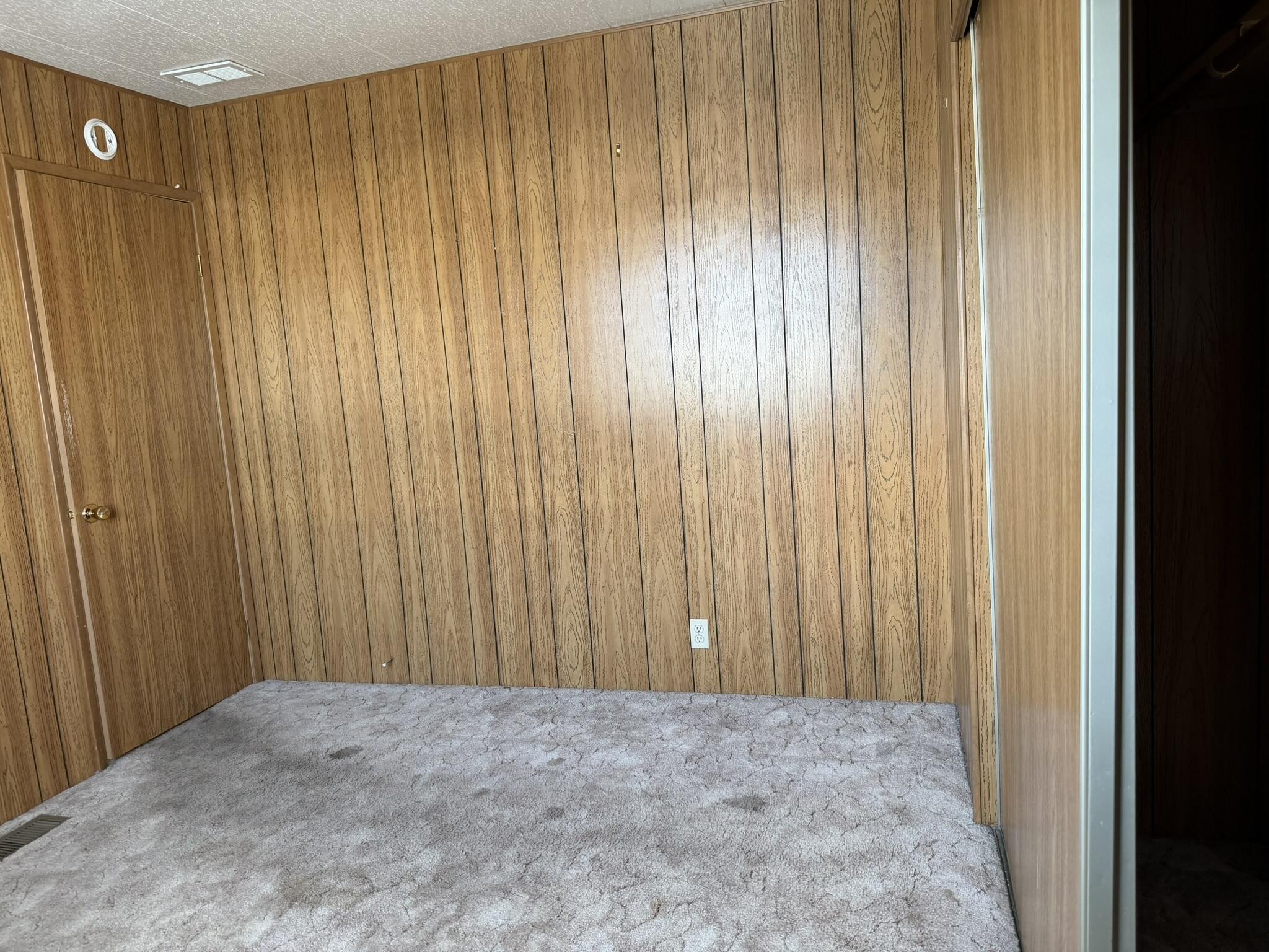 301 Freeman Road, Unit 70 Central Point, OR 97502 - Photo 19 of 39 a view of wooden floor