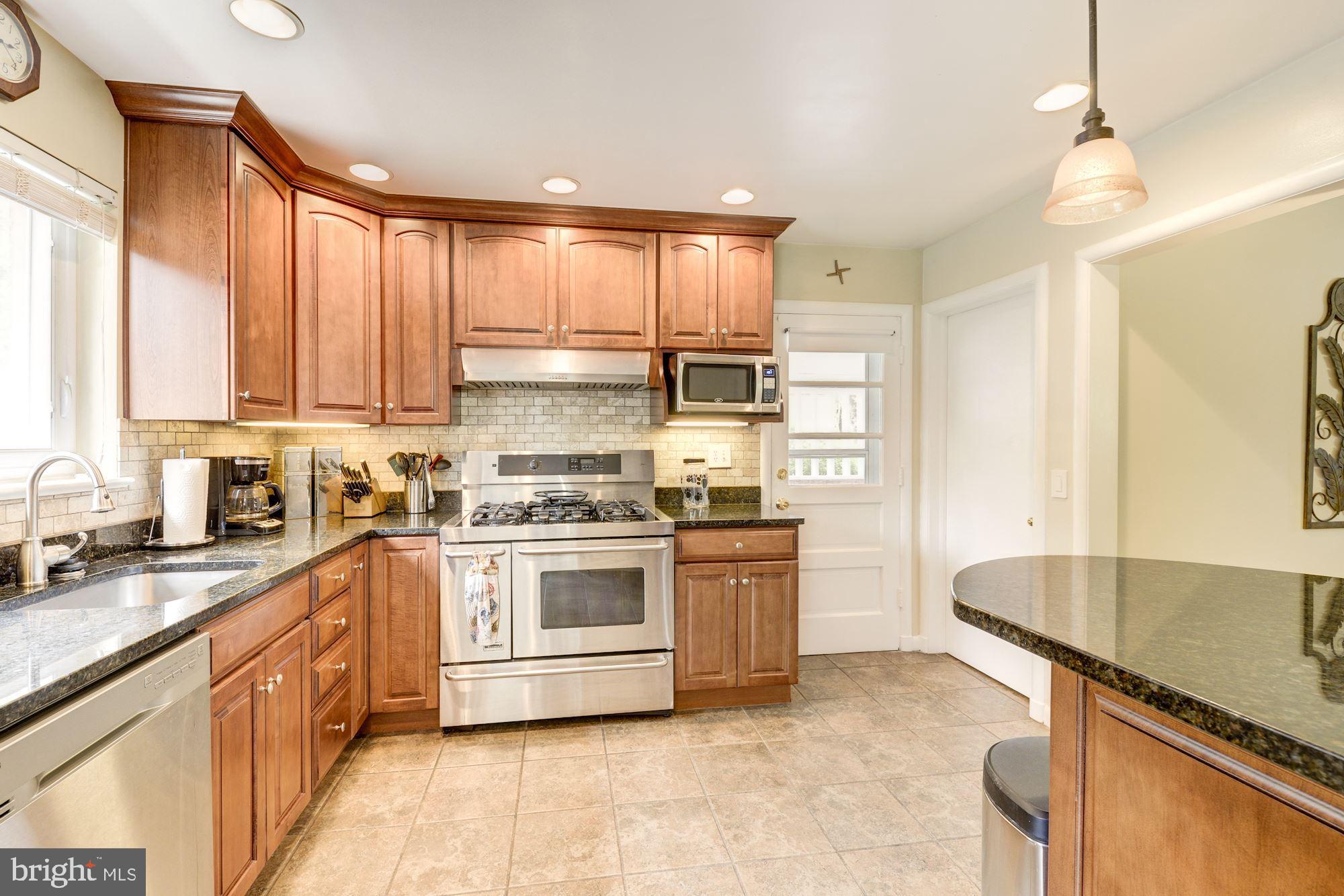 13212 Bregman Road Silver Spring, MD 20904 - Photo 11 of 32 Gallery Image 11