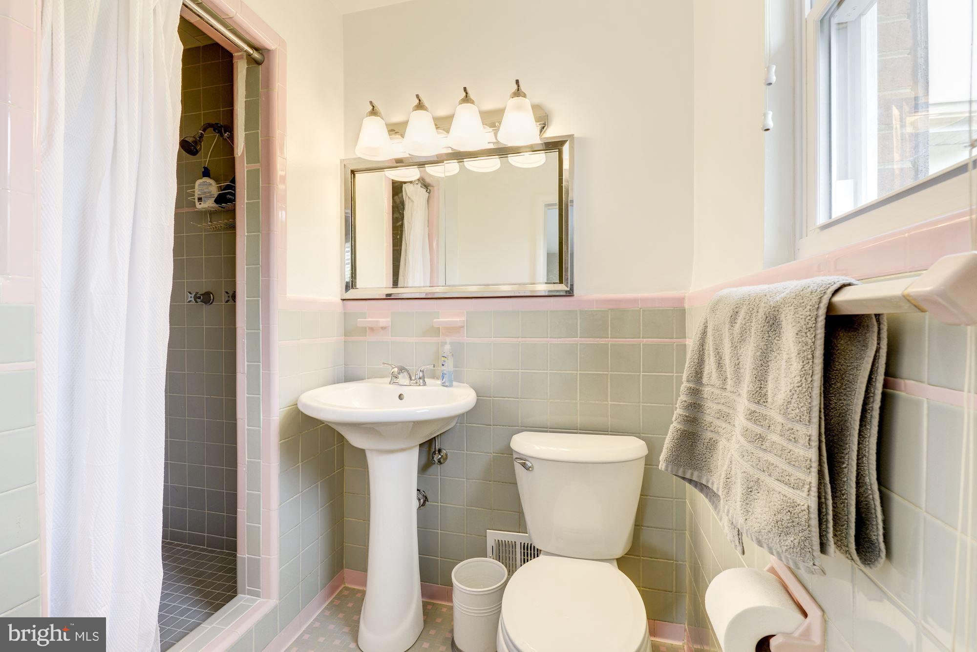 13212 Bregman Road Silver Spring, MD 20904 - Photo 17 of 32 Gallery Image 17