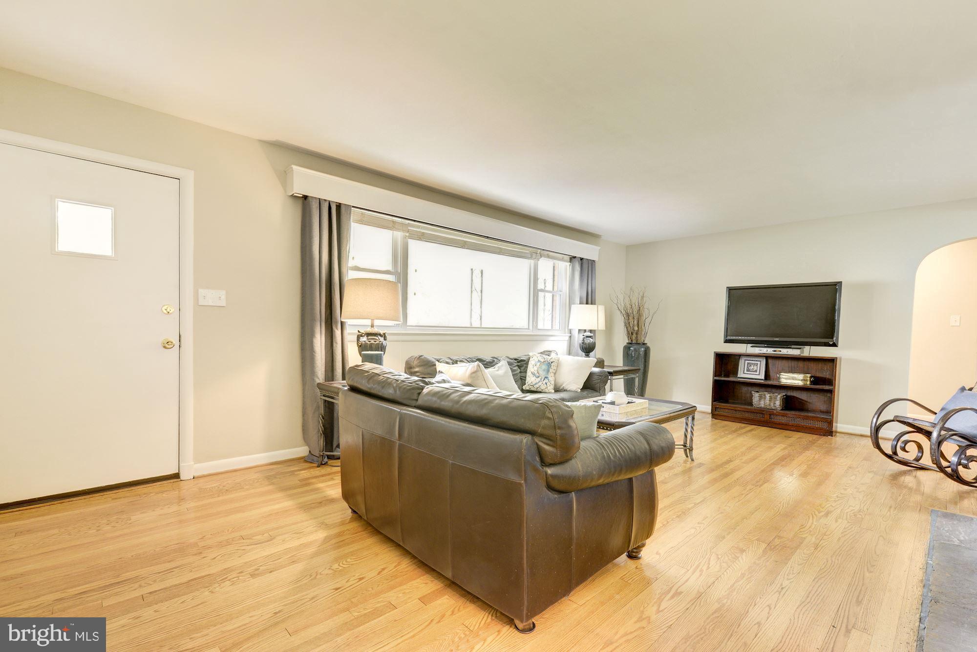 13212 Bregman Road Silver Spring, MD 20904 - Photo 5 of 32 Gallery Image 5