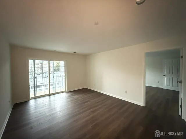 $2,500 | 1225 Waterford Drive, Edison, NJ 08817