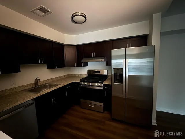 $2,500 | 1225 Waterford Drive, Edison, NJ 08817