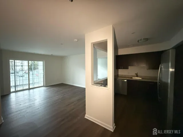 $2,500 | 1225 Waterford Drive, Edison, NJ 08817