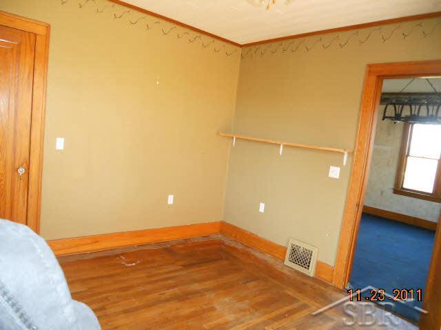 217 North Westervelt Road Saginaw, MI 48604 - Photo 1 of 9 20057202.JPG