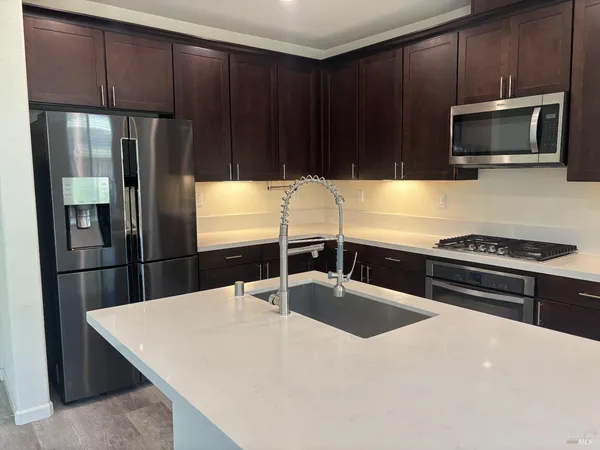 $4,800 | 5558 Kennedy Place, Rohnert Park, CA 94928