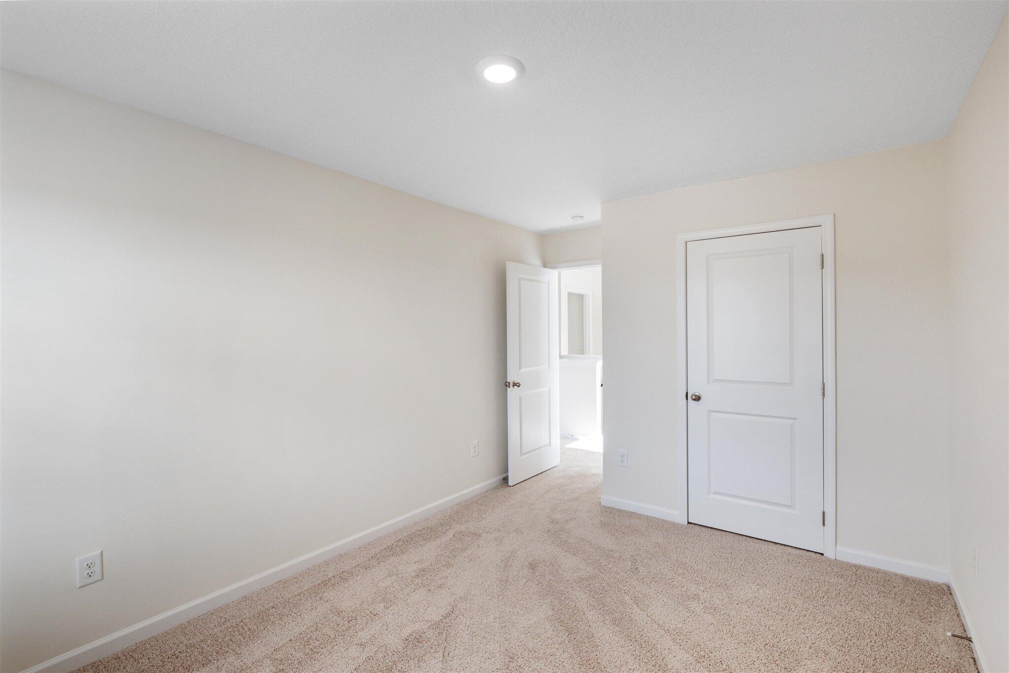571 Cox Hollow Road Kingsport, TN 37663 - Photo 9 of 24 15-IMG_1084