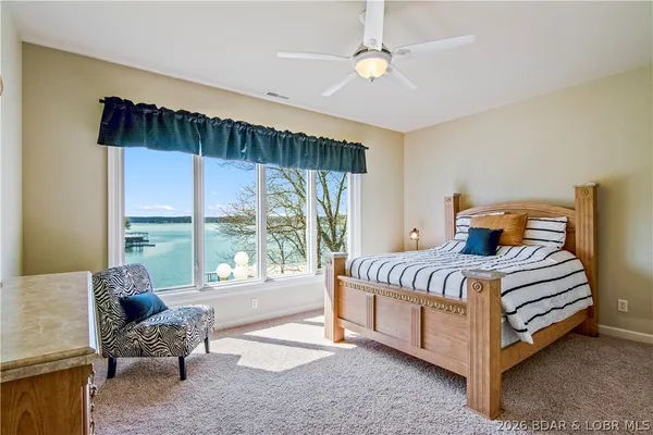 $1,174,900 | 1065 Imperial Point Drive, Four Seasons, MO 65049