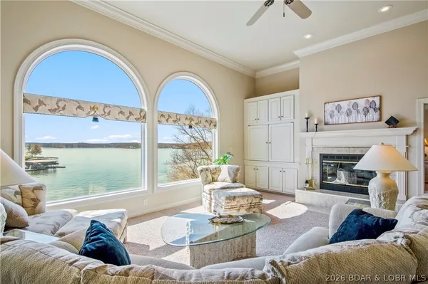 $1,174,900 | 1065 Imperial Point Drive, Four Seasons, MO 65049