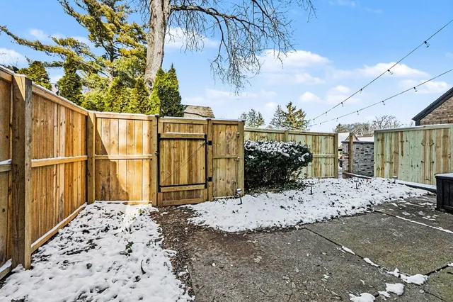 $170,000 | 221 Paisley Court, Kalamazoo, MI 49006