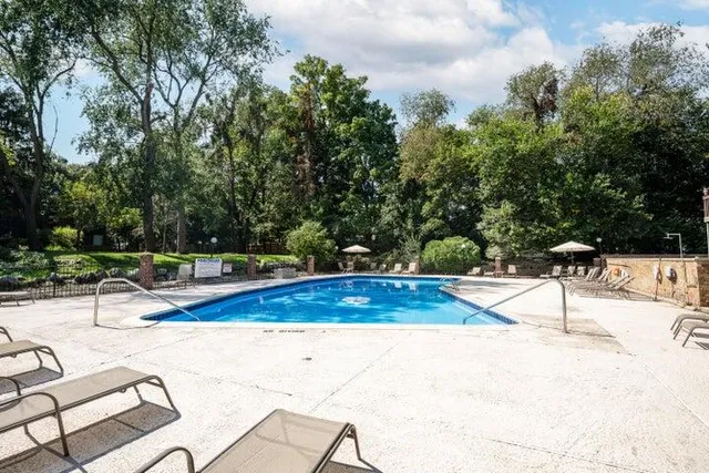 $170,000 | 221 Paisley Court, Kalamazoo, MI 49006