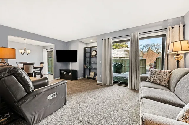 $170,000 | 221 Paisley Court, Kalamazoo, MI 49006