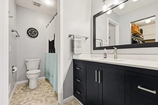 $170,000 | 221 Paisley Court, Kalamazoo, MI 49006