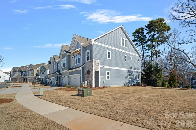 $639,900 | 8233 Houser Street, Cornelius, NC 28031