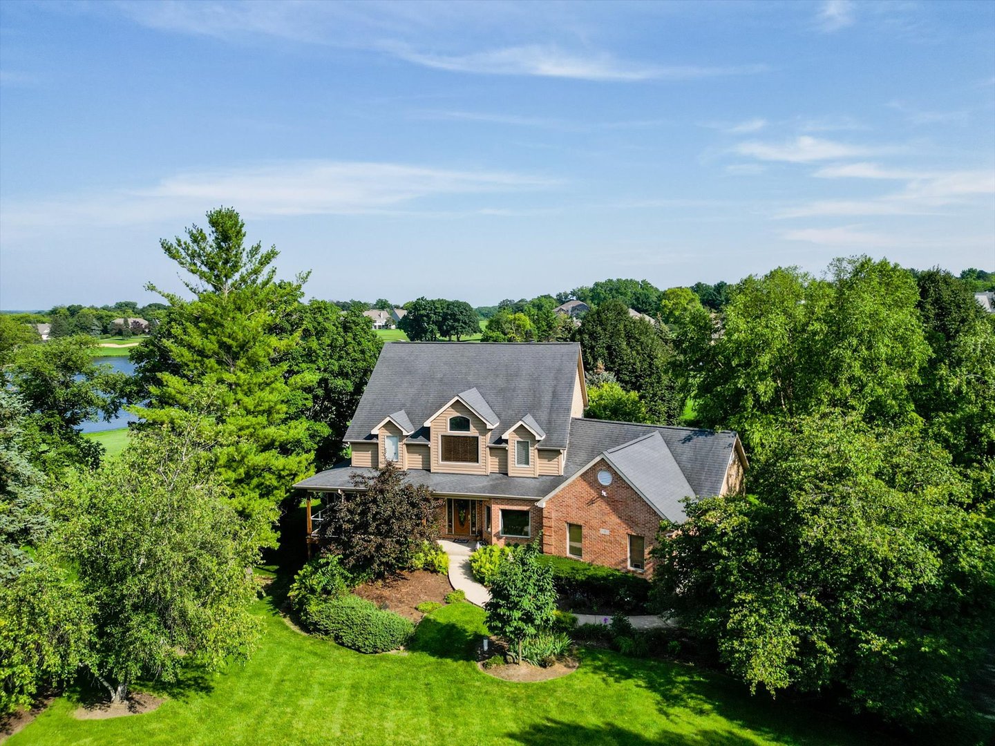 4 Bernay Court Cary, IL 60013 - Photo 2 of 2