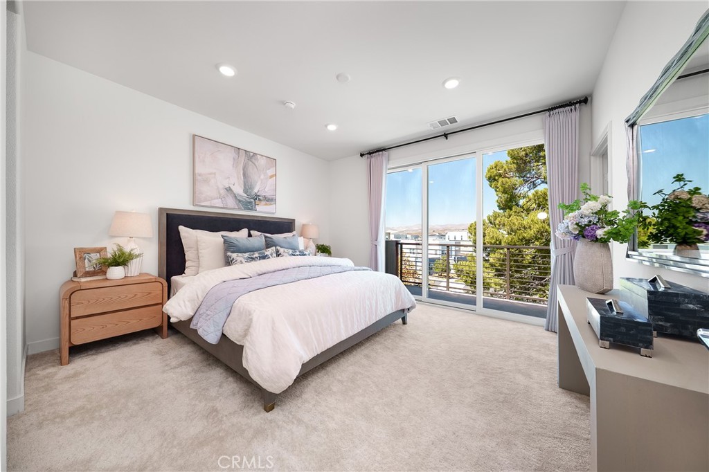 127 Biome Irvine, CA 92618 - Photo 5 of 13