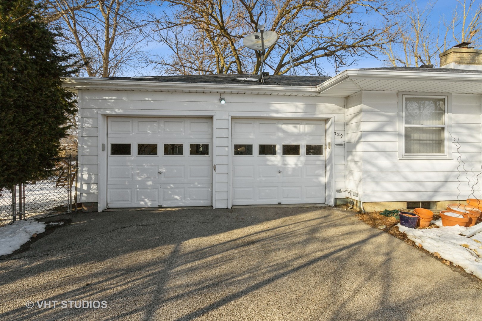 329 East 8th Avenue Naperville, IL 60563 - Photo 6 of 15 a view of a building