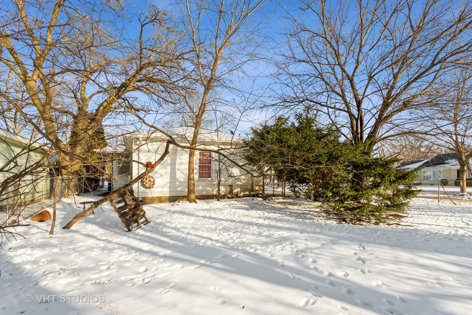329 East 8th Avenue Naperville, IL 60563 - Photo 7 of 15 a view of road and trees
