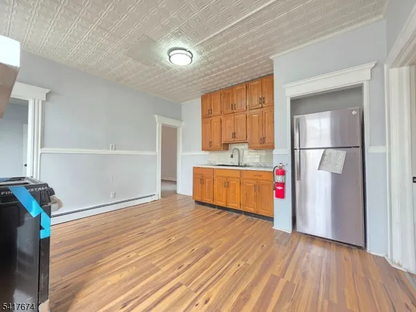 $2,500 | 8 Lincoln Avenue, Unit 1, Kearny, NJ 07032